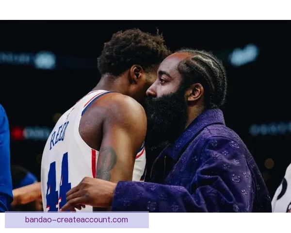 塞克斯顿哈登上演恶意犯规施罗德撞理查兹裆部引争议